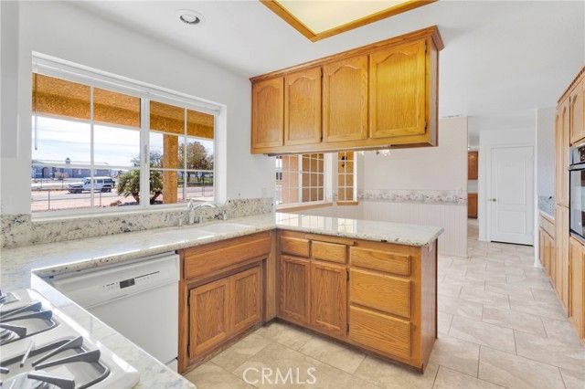 17814 Mesa Street, Hesperia, CA 92345