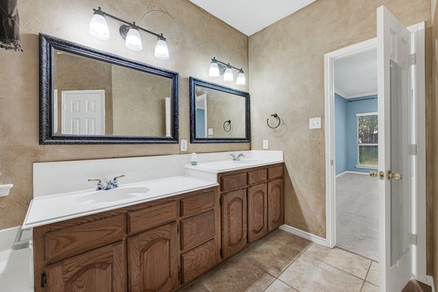 706 Green Apple Drive, Garland, TX 75044