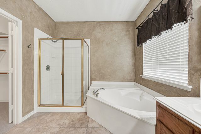 706 Green Apple Drive, Garland, TX 75044