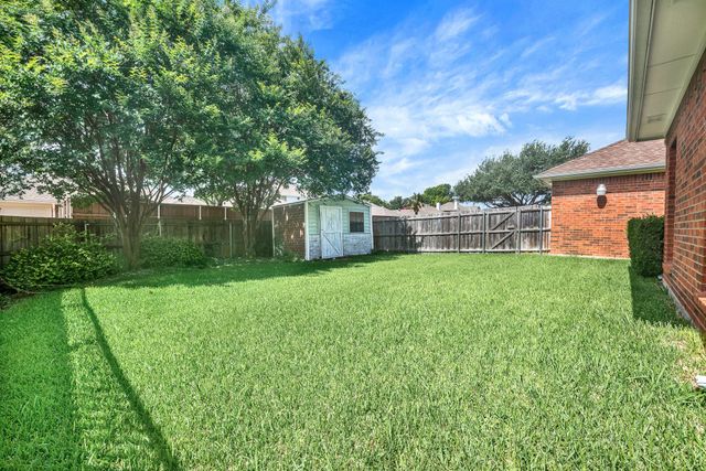 706 Green Apple Drive, Garland, TX 75044