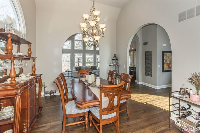 11 Southern Hills Court, O'fallon, MO 63366