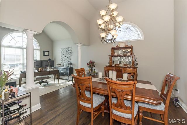 11 Southern Hills Court, O'fallon, MO 63366