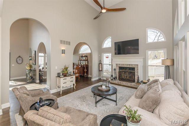 11 Southern Hills Court, O'fallon, MO 63366