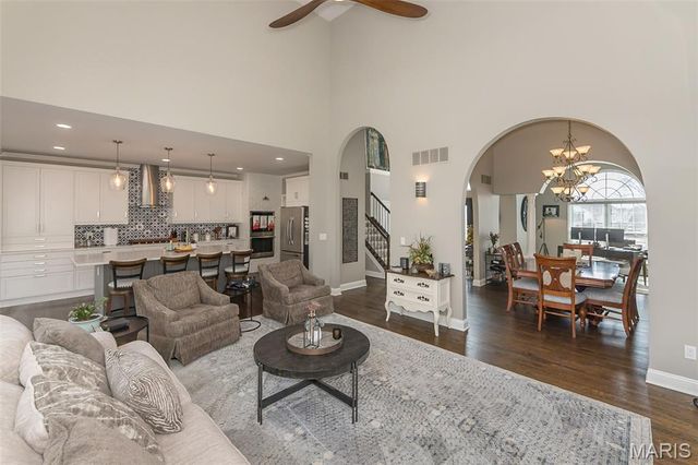 11 Southern Hills Court, O'fallon, MO 63366