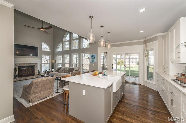 11 Southern Hills Court, O'fallon, MO 63366