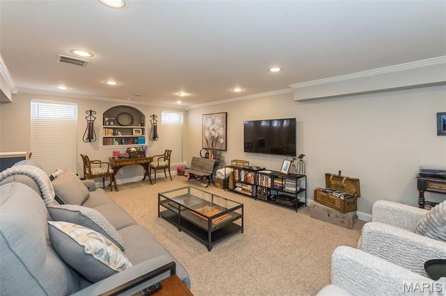 11 Southern Hills Court, O'fallon, MO 63366