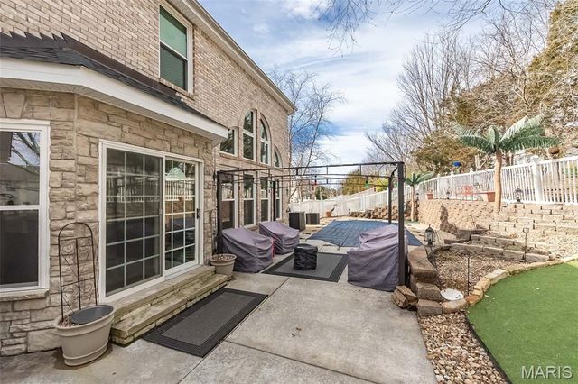 11 Southern Hills Court, O'fallon, MO 63366