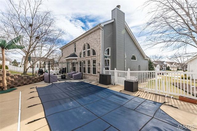 11 Southern Hills Court, O'fallon, MO 63366