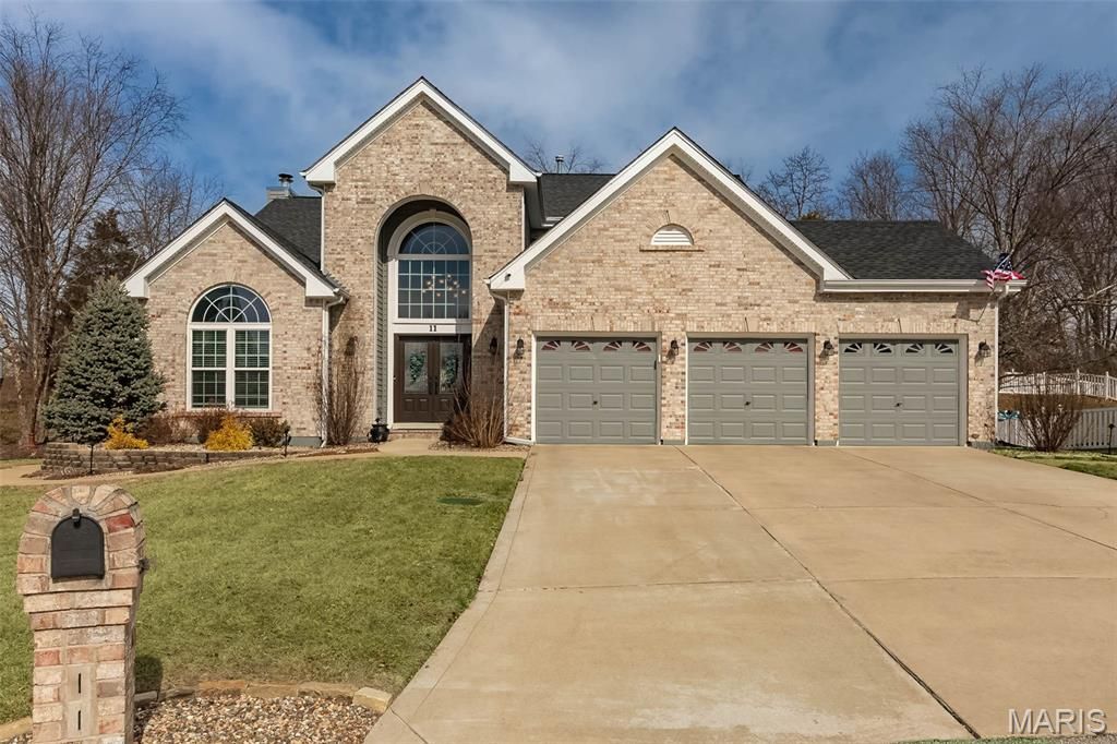 11 Southern Hills Court, O'fallon, MO 63366