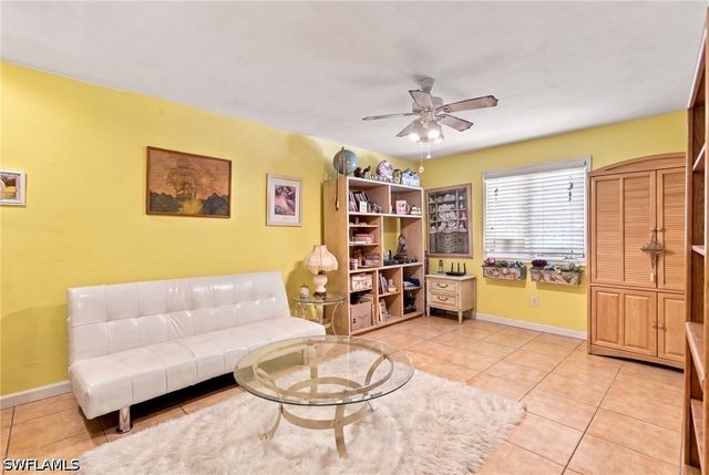 6200 Sea Grass LN, Naples, FL 34116