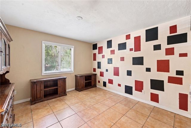 6200 Sea Grass LN, Naples, FL 34116