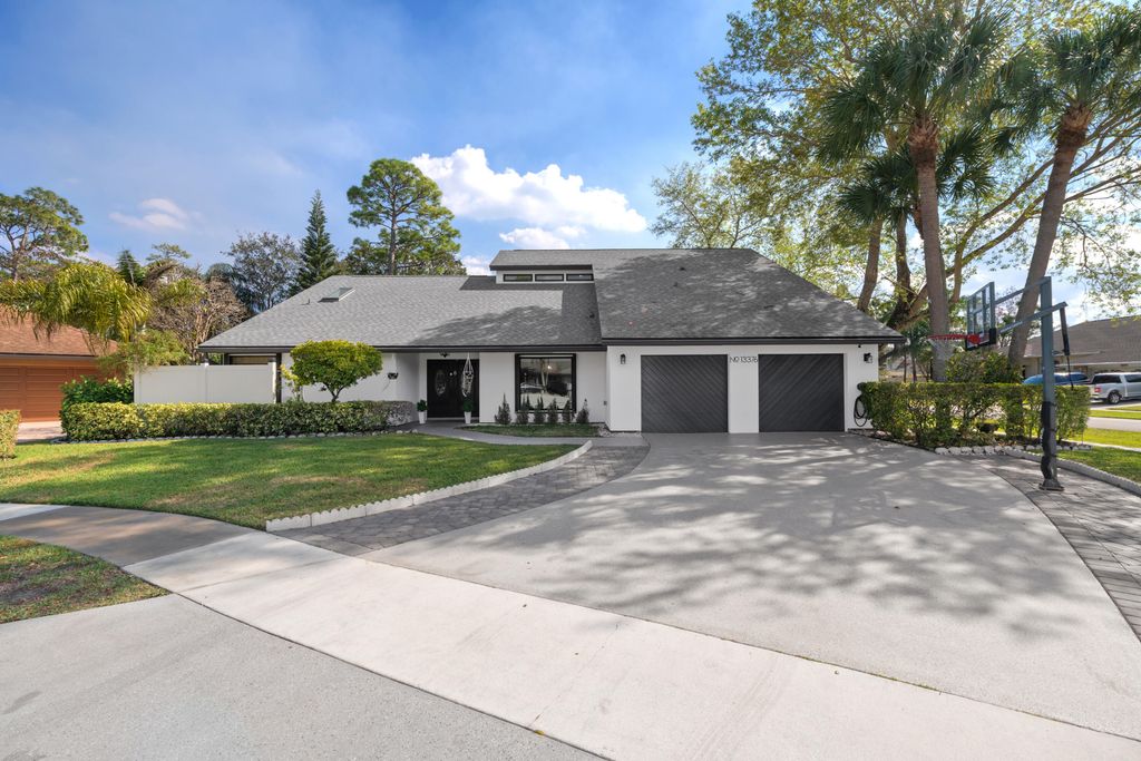 13376 Northumberland Circle, Wellington, FL 33414