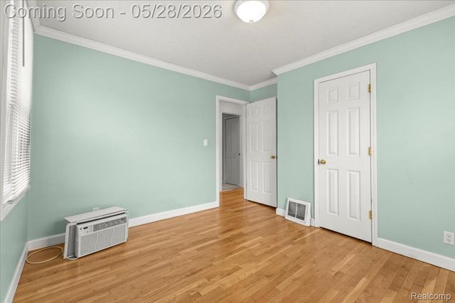 1313 Royal Avenue, Royal Oak, MI 48073