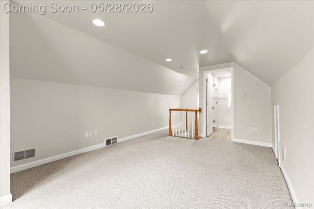 1313 Royal Avenue, Royal Oak, MI 48073