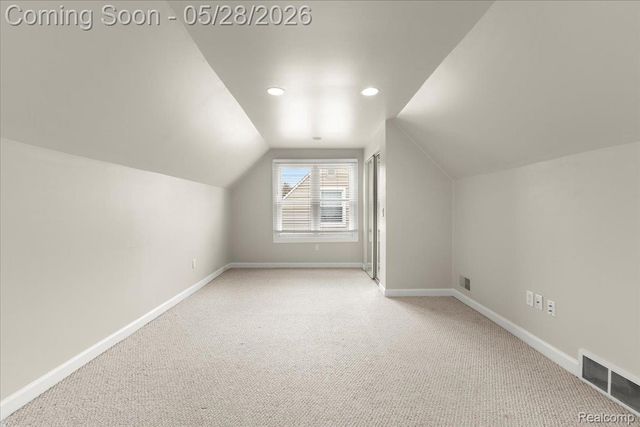 1313 Royal Avenue, Royal Oak, MI 48073