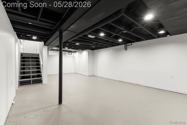 1313 Royal Avenue, Royal Oak, MI 48073
