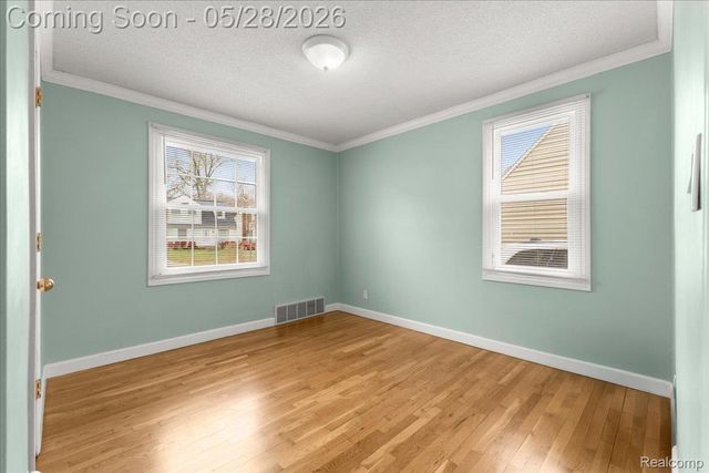 1313 Royal Avenue, Royal Oak, MI 48073