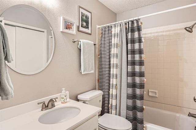 11901 Swearingen DR 30, Austin, TX 78758