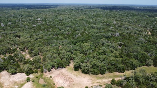 12952 Fm-530, Hallettsville, TX 77964