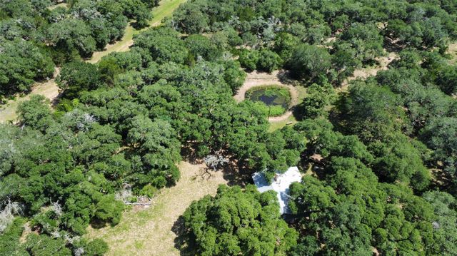 12952 Fm-530, Hallettsville, TX 77964