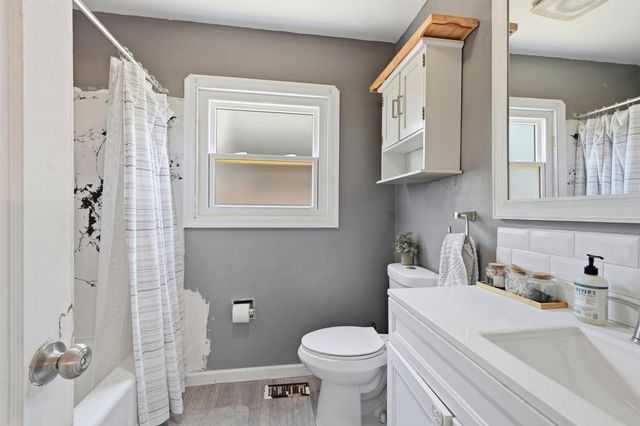 327 Eureka Ave, Lodi, CA 95240
