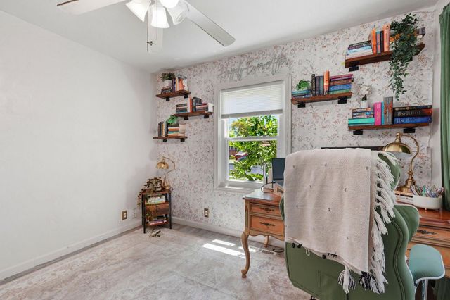 327 Eureka Ave, Lodi, CA 95240