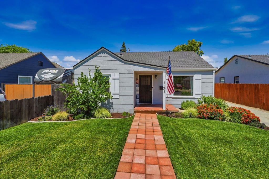 327 Eureka Ave, Lodi, CA 95240