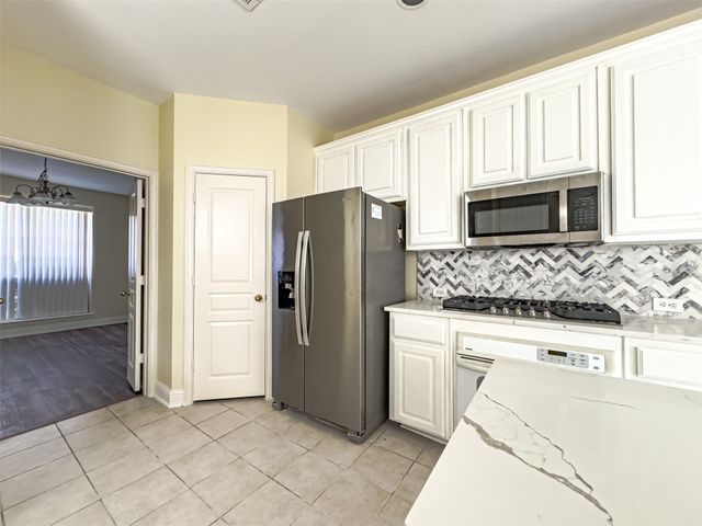 1905 Meera Lane, Mansfield, TX 76063