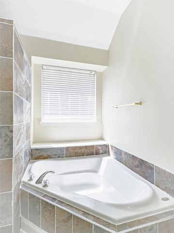 1905 Meera Lane, Mansfield, TX 76063