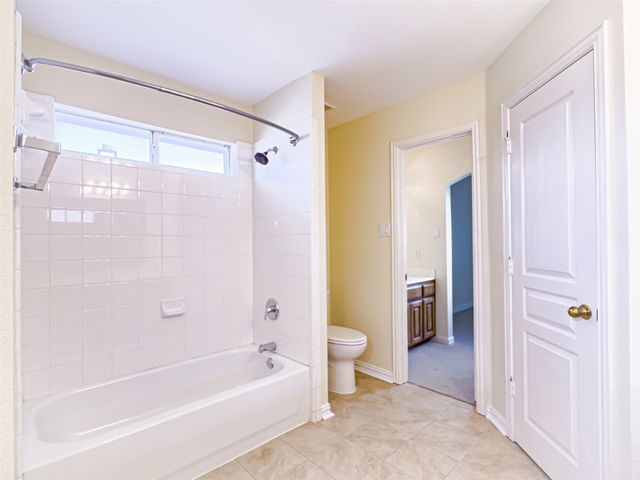 1905 Meera Lane, Mansfield, TX 76063