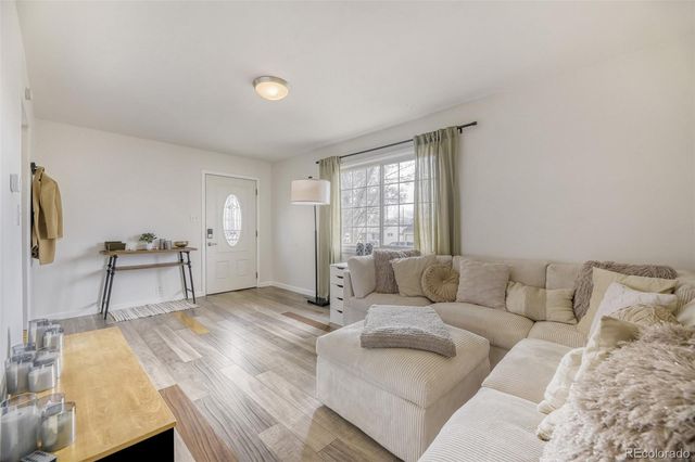 1880 S Shoshone Street, Denver, CO 80223