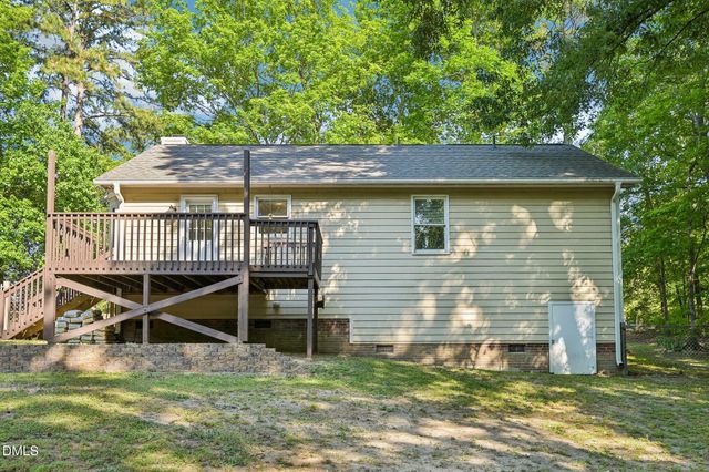 512 Rockvale Court, Benson, NC 27504