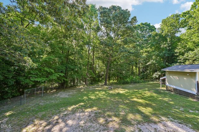 512 Rockvale Court, Benson, NC 27504
