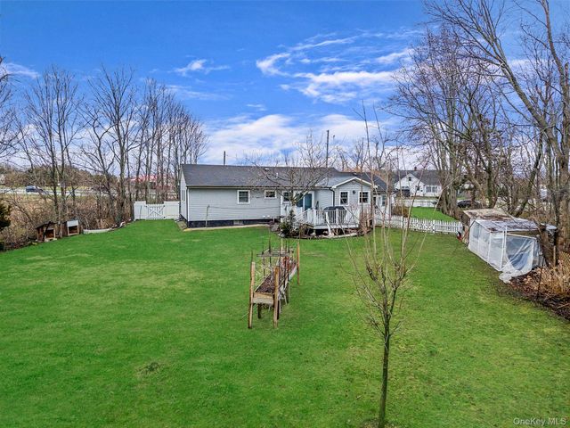 36595 County Road 48, Peconic, NY 11958