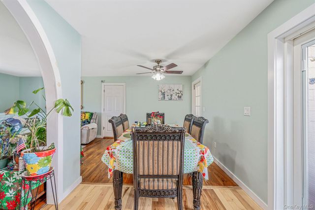 36595 County Road 48, Peconic, NY 11958