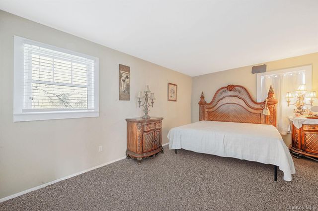 36595 County Road 48, Peconic, NY 11958