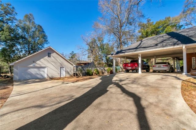 4819 Christopher Road, Wilmer, AL 36587