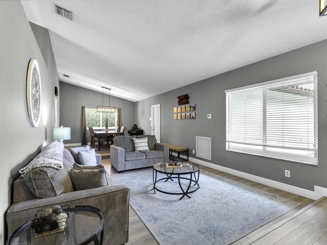 6440 Olde Moat Way, Davie, FL 33331