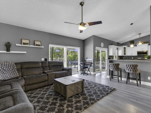 6440 Olde Moat Way, Davie, FL 33331