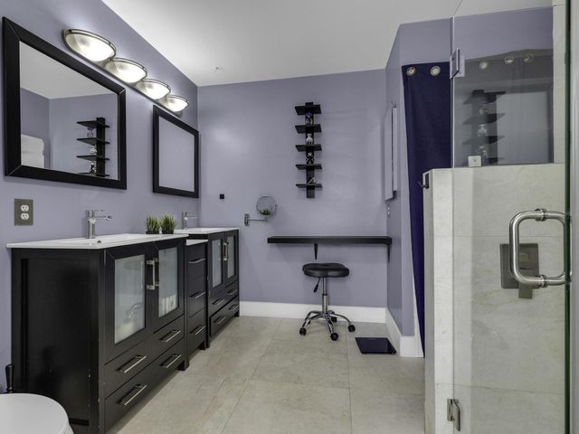 6440 Olde Moat Way, Davie, FL 33331