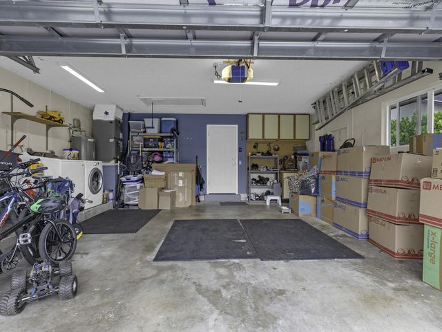 6440 Olde Moat Way, Davie, FL 33331