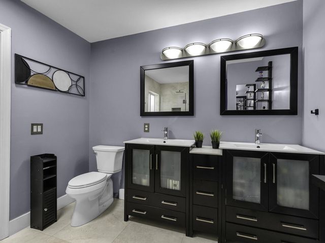 6440 Olde Moat Way, Davie, FL 33331