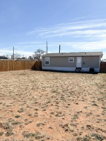 132 Railroad Avenue, Levelland, TX 79336