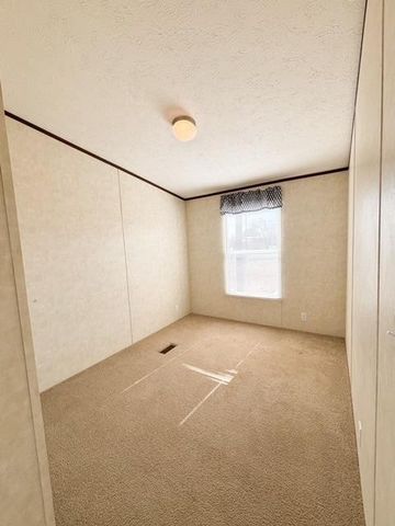 132 Railroad Avenue, Levelland, TX 79336