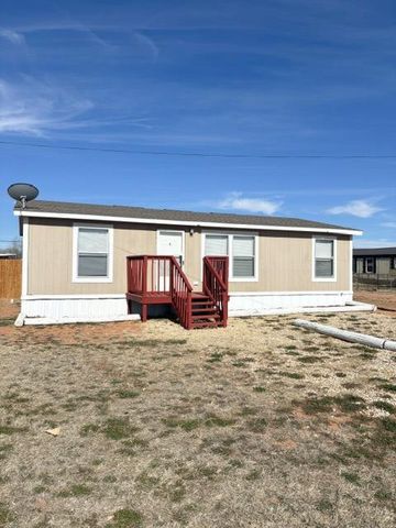 132 Railroad Avenue, Levelland, TX 79336