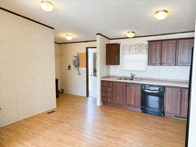 132 Railroad Avenue, Levelland, TX 79336