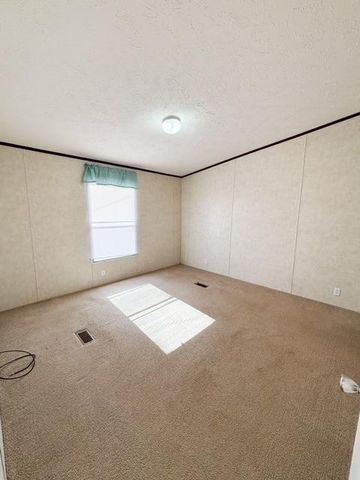 132 Railroad Avenue, Levelland, TX 79336