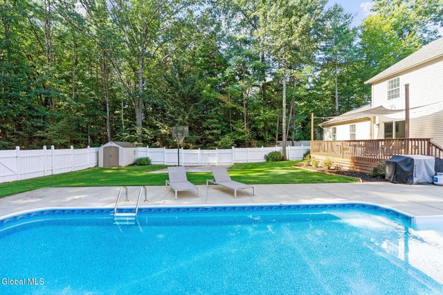 4 Overlook Drive, Wilton, NY 12831