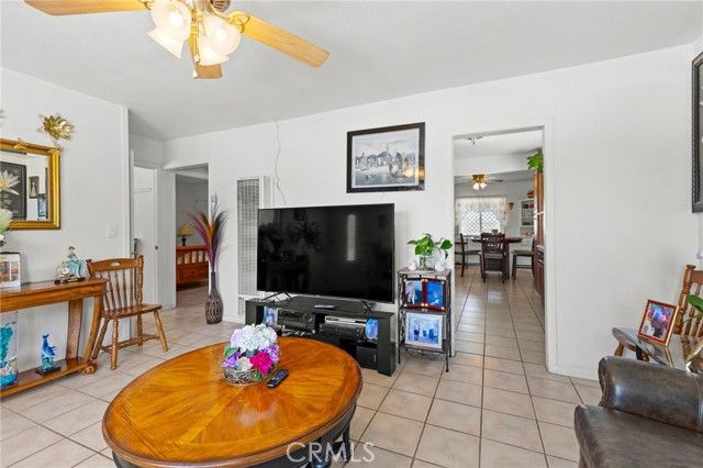 16116 Cajon, Hesperia, CA 92345