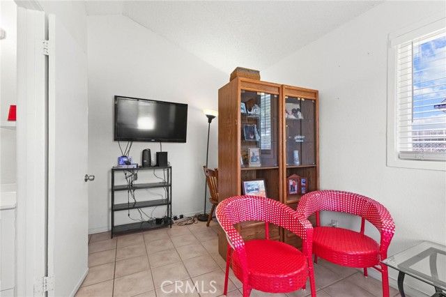 16116 Cajon, Hesperia, CA 92345